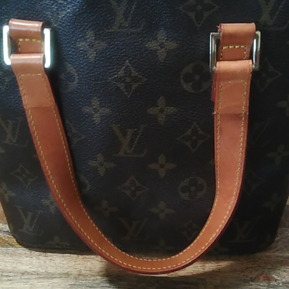 Vintage Louis Vuitton Bag - Picture 14 of 15